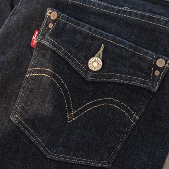 Levi’s Jeans - Picture 3 of 6